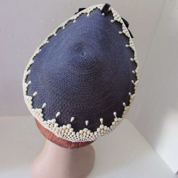 SALE Vintage Mid Century Hat Navy Weave White Trim Tear Drop Shape - Picture 4 of 13